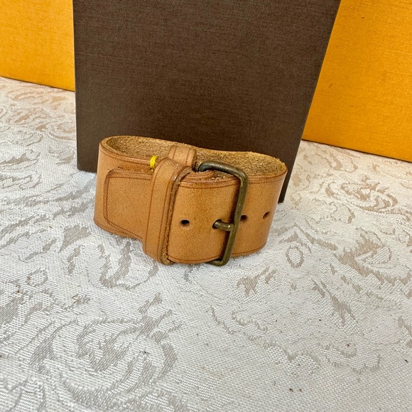 Preloved ✅LOUIS VUITTON ✅ Authentic Vachetta Leather Poignet Band - Picture 4 of 14